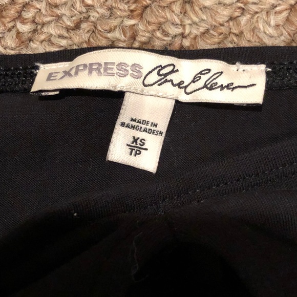 NWOT Express Off Shoulder Keyhole Top - Picture 5 of 6